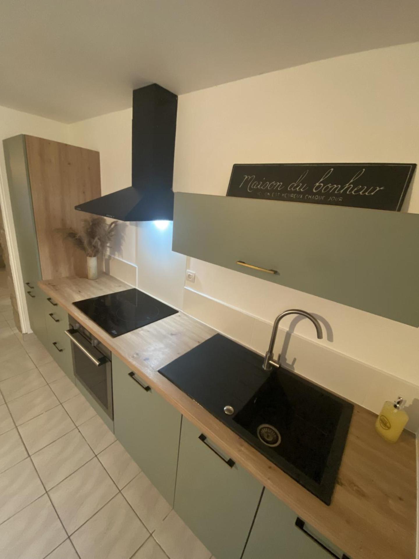 Appartement Tout Equipe 2 Chambres + Jardin Saix  エクステリア 写真